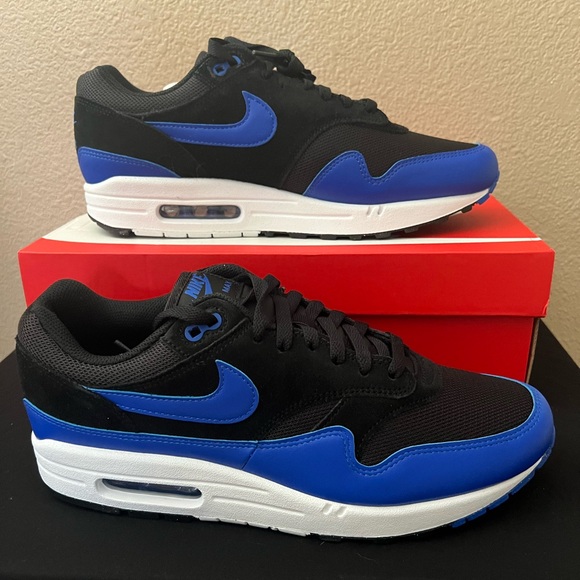 NIKE Men's Air Max 1 Essential Sneakers Black/Hyper Royal Sz 11 BNIB FZ5808-010 - Picture 1 of 13